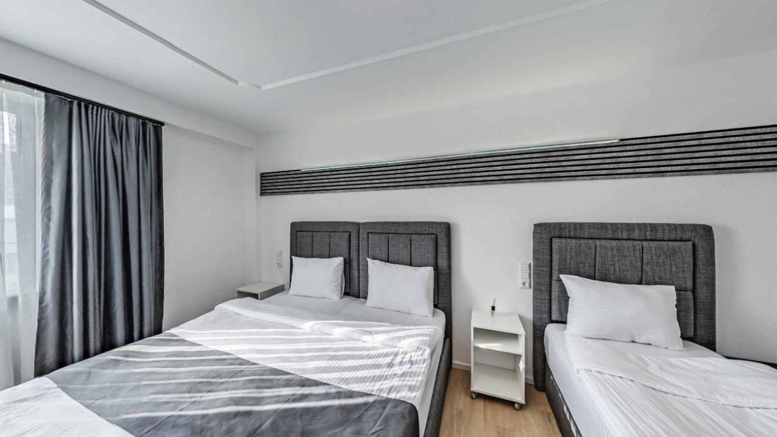 Dido Diamond Hotel Dietzenbach Bagian luar foto