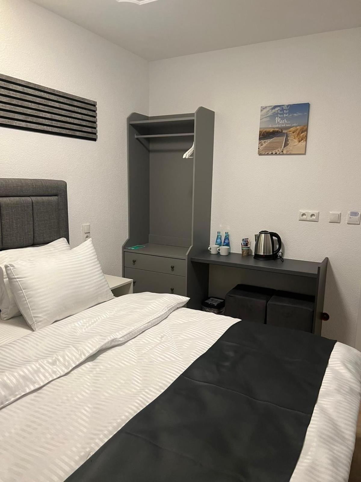 Dido Diamond Hotel Dietzenbach Bagian luar foto