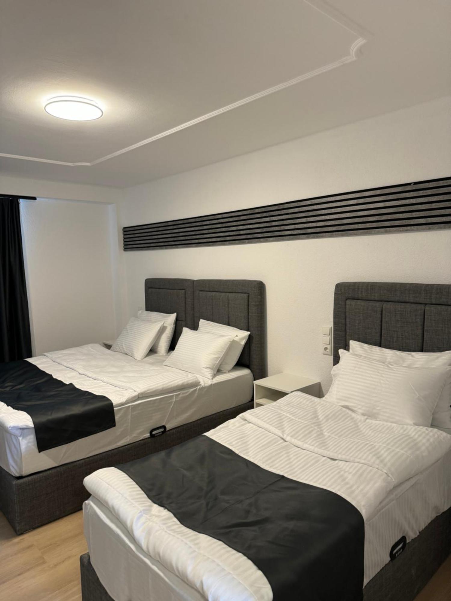 Dido Diamond Hotel Dietzenbach Bagian luar foto